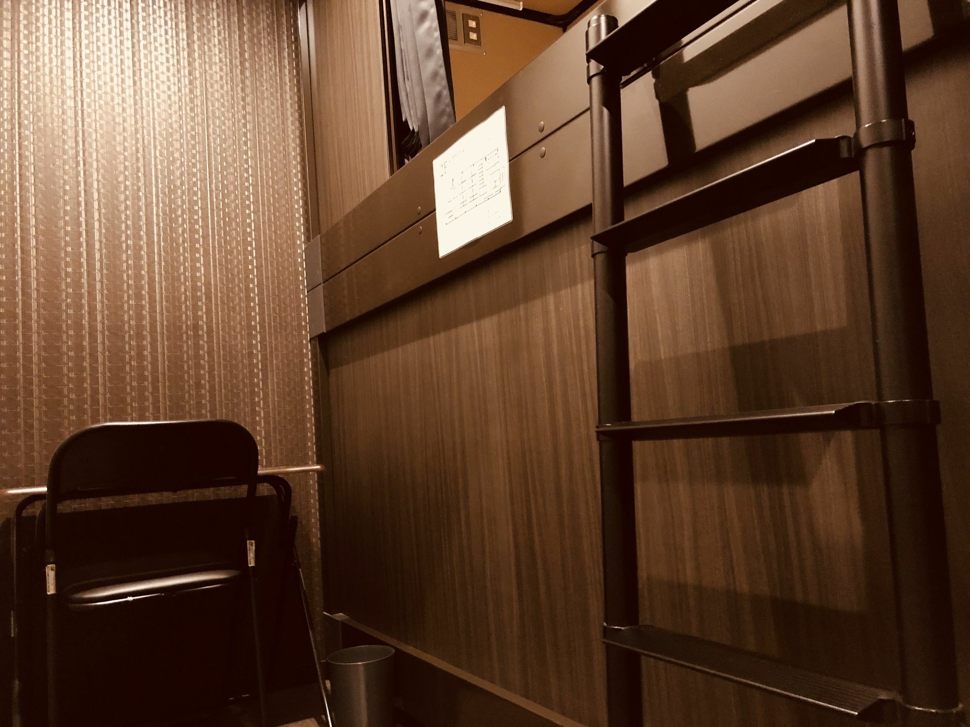 Capsule Hotel Hakodate Exterior photo